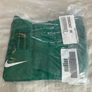 Brand new NIKE men’s green jacket